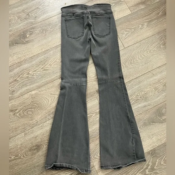 We The Free by Free People Penny Pull On Flare Jean - Picture 4 of 7
